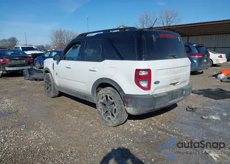 2022 Ford Bronco Sport Outer Banks z USA, uszkodzony, nr VIN 3FMCR9C68NRD59753